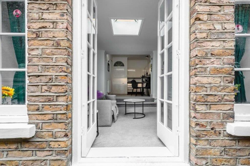 Liverpool Street Apartament *